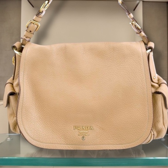 AUTHENTIC PRADA VITELLO DAINO BUTTERY TAN PEBBLE LEATHER HOBO LUXE SHOULDER BAG. - Picture 2 of 12